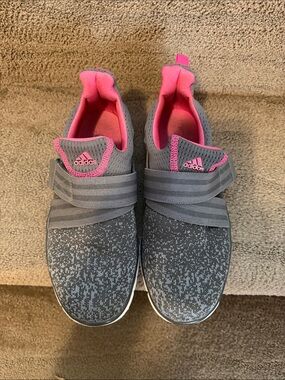Women’s Adidas Gray Slip-On Golf Shoes with Pink Lining